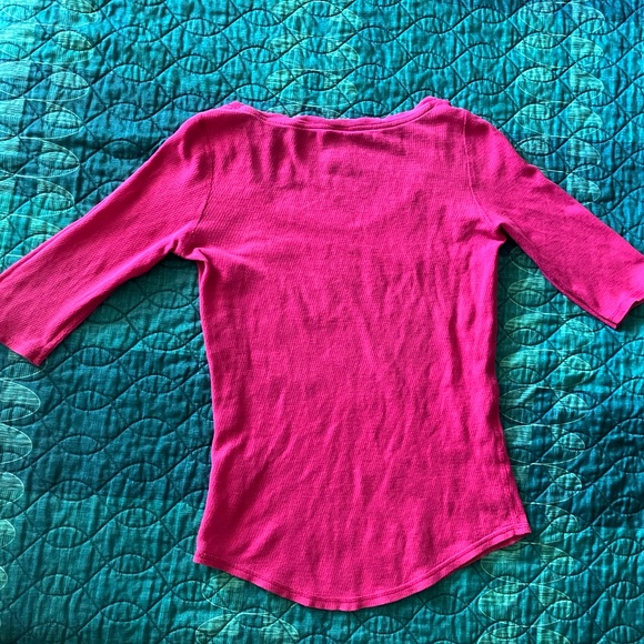 Lucky Brand Hot Pink Peace Mid-length Sleeve Shirt- Size Small - Picture 7 of 7
